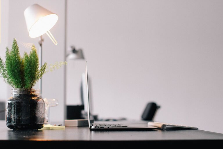Tips for Creating an Inviting and Clutter-Free Home Office Space